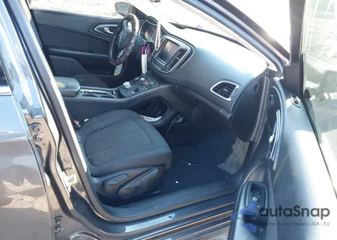 2016 Chrysler 200 Limited z USA, uszkodzony, nr VIN 1C3CCCAB2GN167063